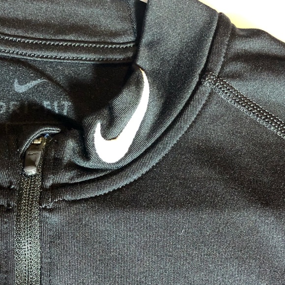 Nike Dri-Fit Long sleeve - Picture 3 of 4